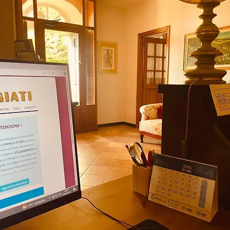 Garre Hotell Savignone